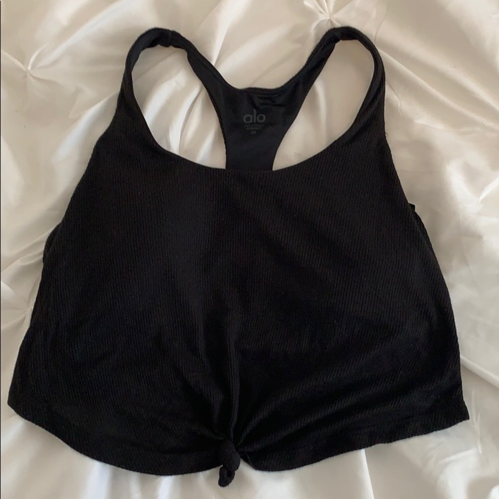 alo Yoga sports bra/crop top size M